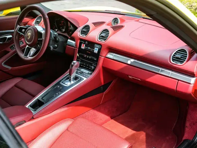 Porsche 718 — Фото автомобиля 6