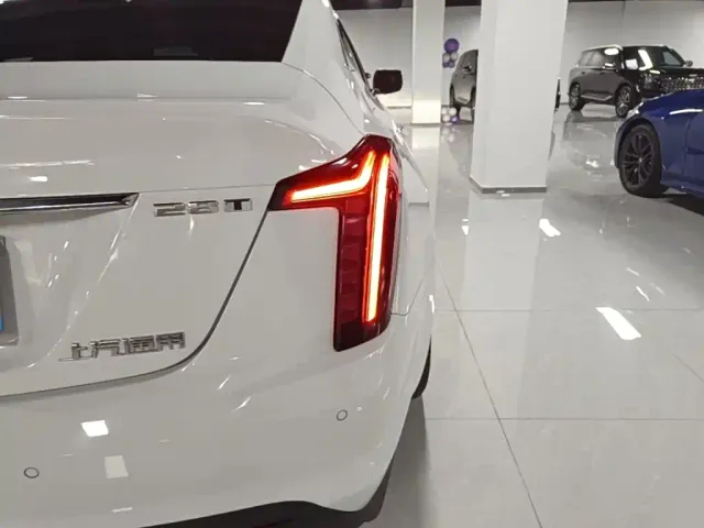 Cadillac CT5 — Фото автомобиля 7