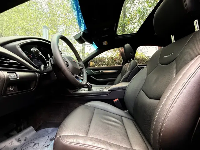 Cadillac CT5 — Фото автомобиля 6