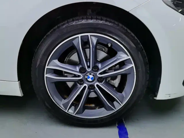 BMW 1 Series — Фото автомобиля 6