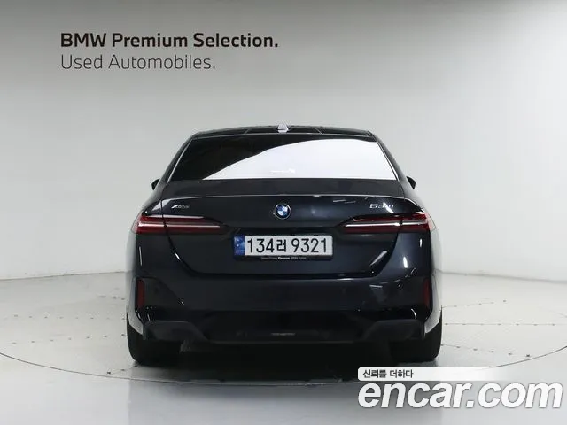 BMW 5-Series 5 серия (G60) 530i xDrive M Sport — Фото автомобиля 3