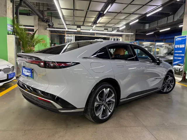 Mazda EZ-6 — Фото автомобиля 3