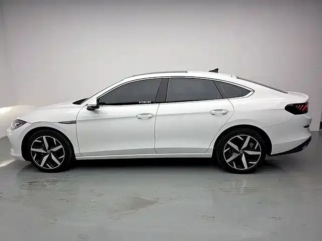 Volkswagen Lamando — Фото автомобиля 5