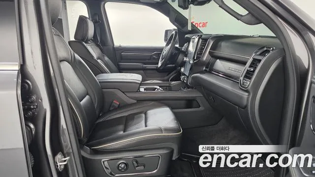 Dodge Ram — Фото автомобиля 16