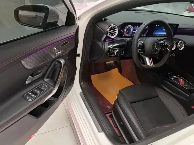 Mercedes-Benz A-Class — Фото автомобиля 15