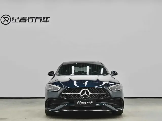 Mercedes-Benz C-Class — Фото автомобиля 3