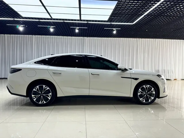 BYD Seal 07 EV — Фото автомобиля 7