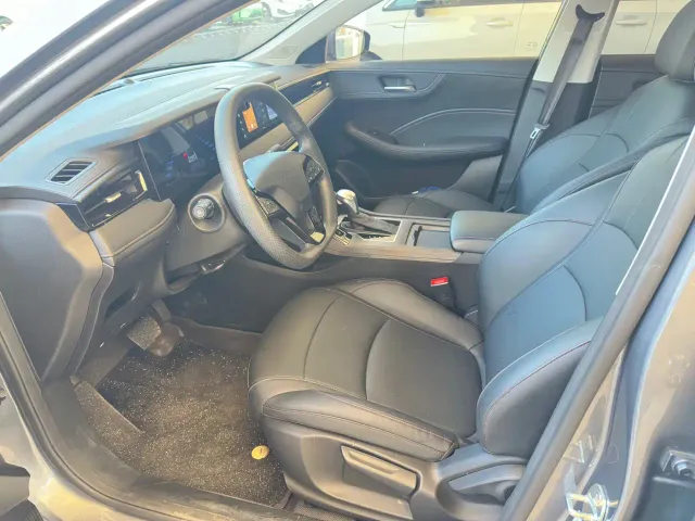 Roewe i5 — Фото автомобиля 7