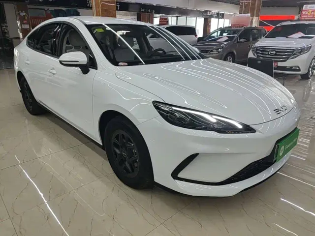 BYD Seal 05 DM-i — Фото автомобиля 3