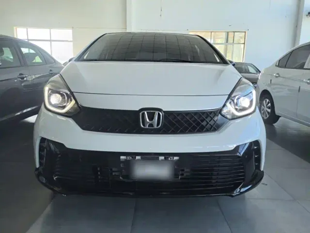 Honda Fit — Фото автомобиля 2