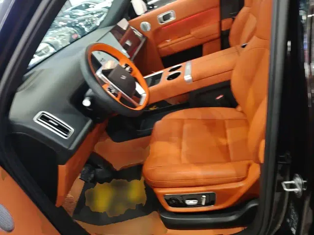 Li Auto L9 — Фото автомобиля 14