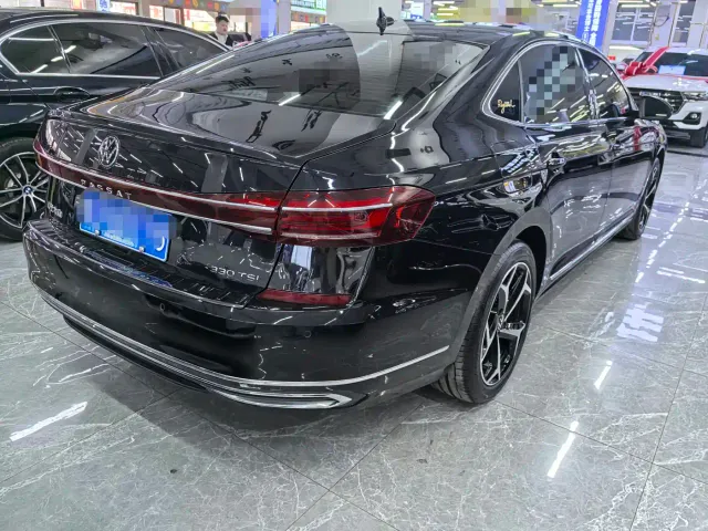 Volkswagen Passat — Фото автомобиля 6