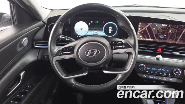 Hyundai AVANTE Avante (CN7) — Фото автомобиля 12