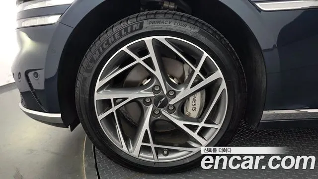 Genesis G90 Бензин 3.5 турбо AWD — Фото автомобиля 5