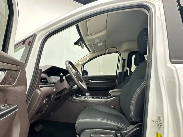 BAW (Beijing Automobile Works) Ruisheng Ace M7 2023 2.0L Auto Long Wheelbase Innovation 7-seater — Фото автомобиля 4