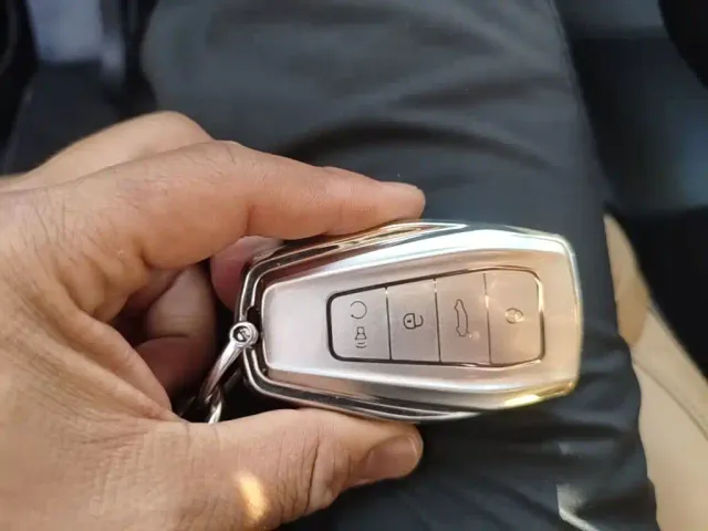Geely Boyue L — Фото автомобиля 8