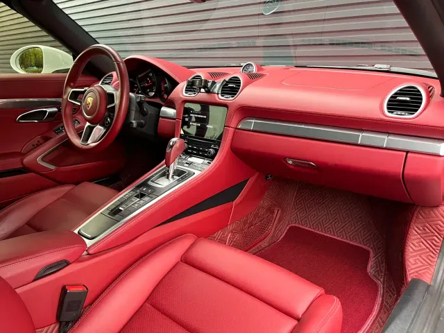 Porsche 718 — Фото автомобиля 6