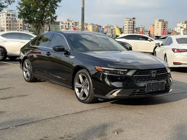 Honda Accord — Фото автомобиля 2