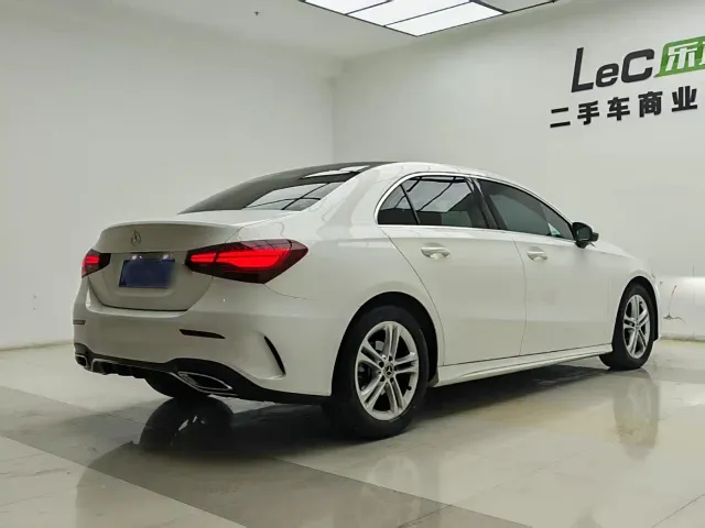 Mercedes-Benz A-Class — Фото автомобиля 5