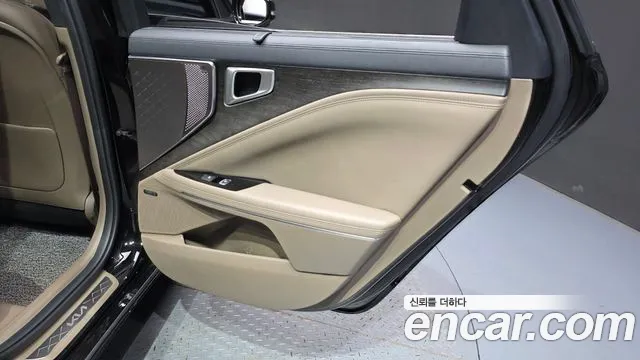 Kia K8 Hybrid — Фото автомобиля 14