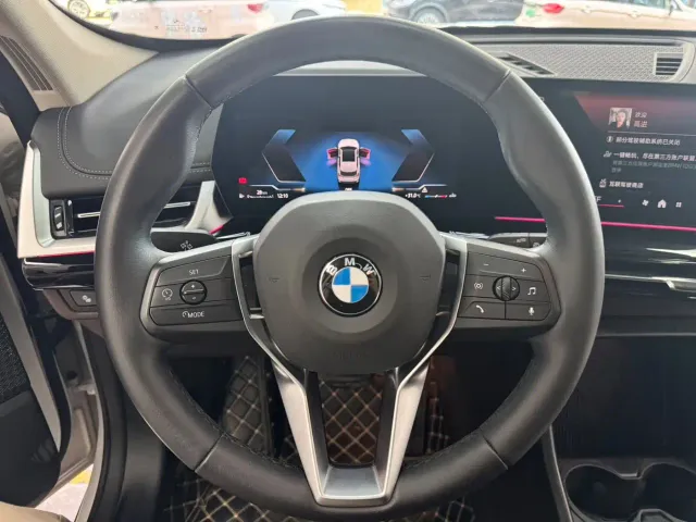 BMW X1 — Фото автомобиля 10
