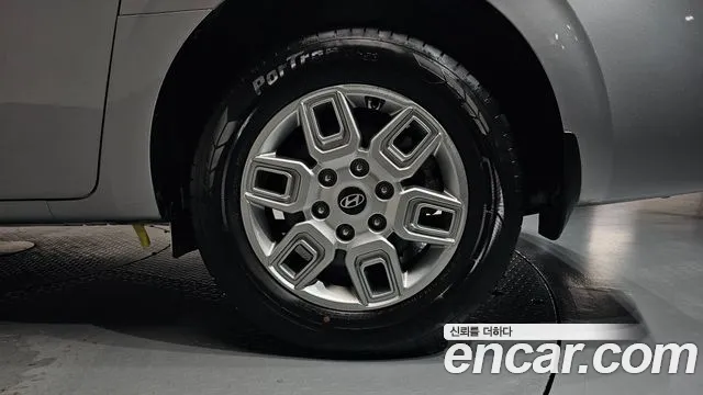 Hyundai Staria Staria Карго 3 места — Фото автомобиля 20
