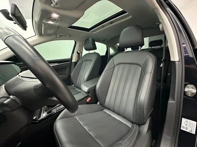 Volkswagen Passat — Фото автомобиля 13