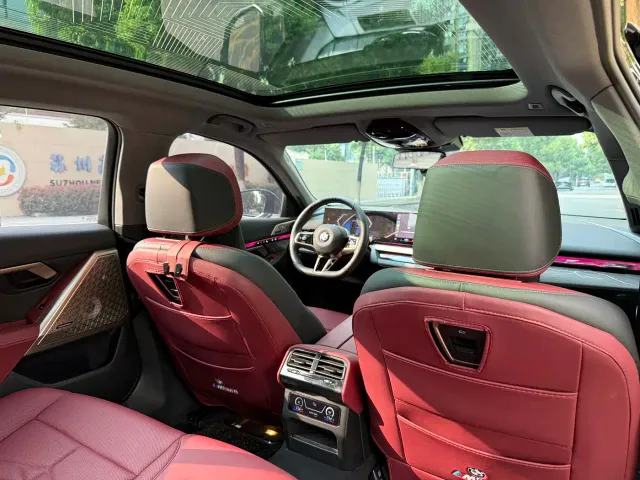 BMW 5 Series — Фото автомобиля 6