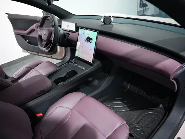 Nio ET5 — Фото автомобиля 20