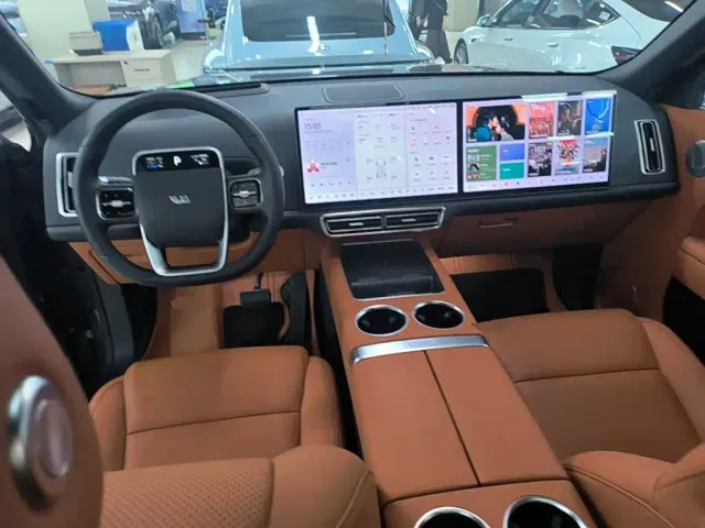 Li Auto L8 — Фото автомобиля 9