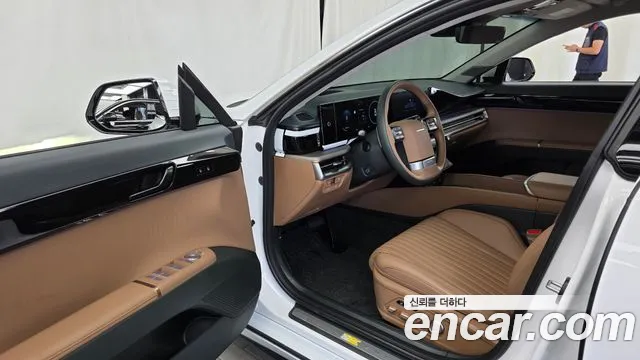 Hyundai Grandeur GN7 — Фото автомобиля 15
