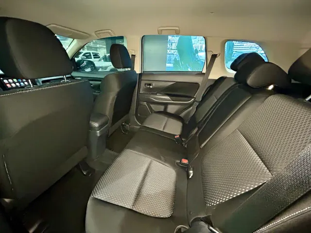 Mitsubishi Outlander — Фото автомобиля 22