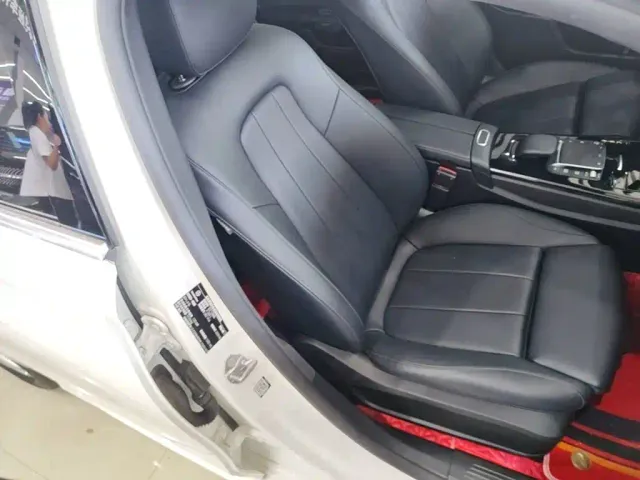 Mercedes-Benz A-Class — Фото автомобиля 24