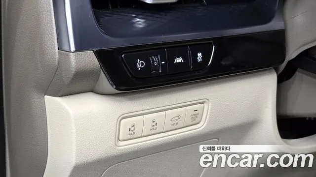 Kia Carnival Generation 4 — Фото автомобиля 15