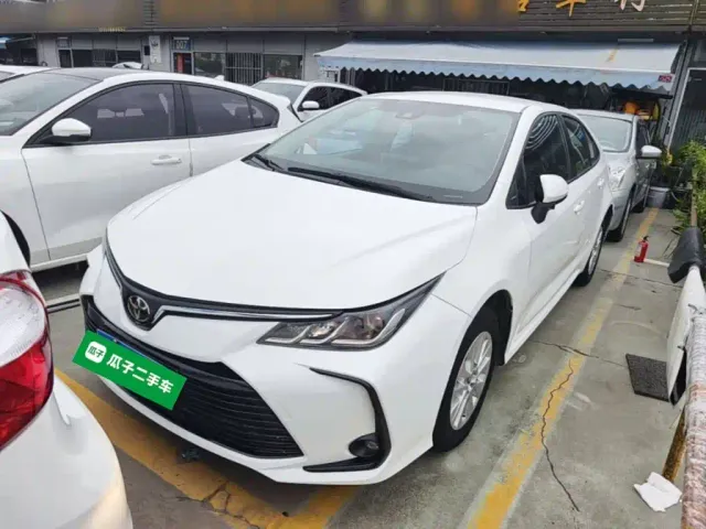Фотография автомобиля — Toyota Corolla