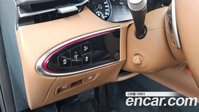 Genesis GV70 — Фото автомобиля 27