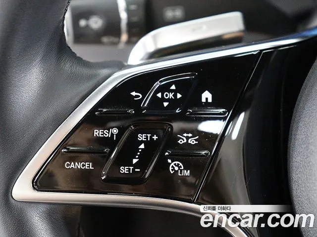 Mercedes-Benz E-Class — Фото автомобиля 4