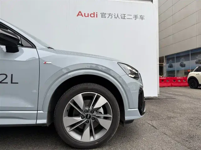 Audi Q2L — Фото автомобиля 14