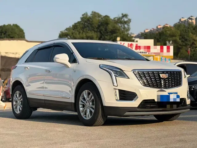 Cadillac XT5 — Фото автомобиля 2