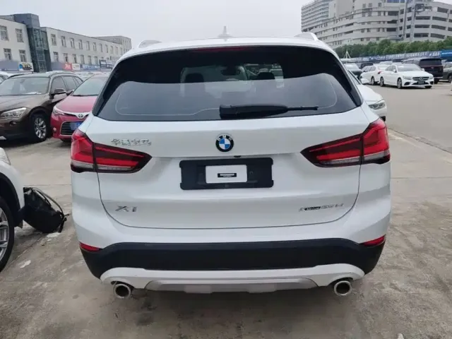 BMW X1 — Фото автомобиля 5
