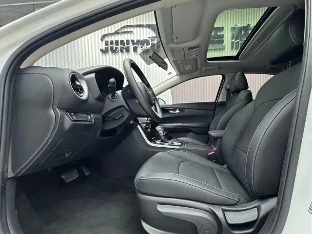 Kia K3 — Фото автомобиля 9