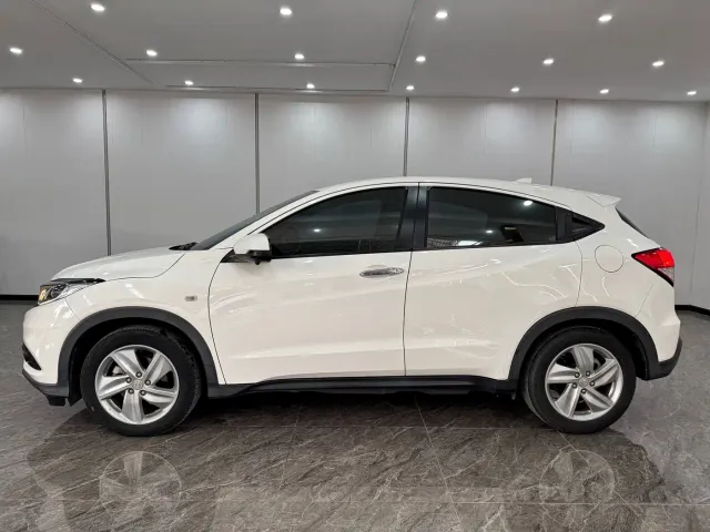 Honda Vezel — Фото автомобиля 4