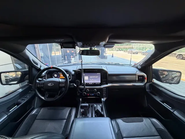 Ford F-150 Raptor — Фото автомобиля 13