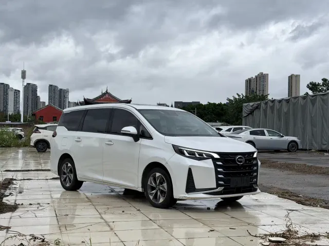 GAC Trumpchi M6 — Фото автомобиля 3
