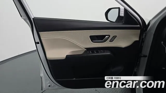 Hyundai Kona SX2 — Фото автомобиля 12