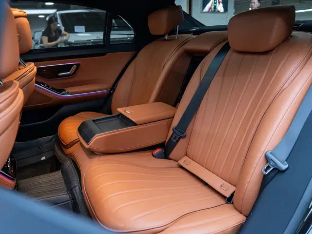 Mercedes-Benz S-Class — Фото автомобиля 20