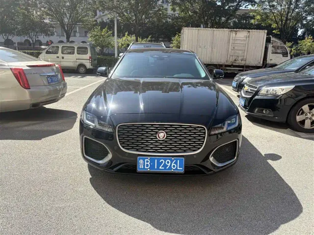 Jaguar XFL — Фото автомобиля 2