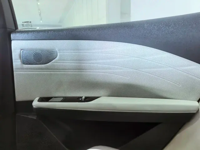 Geely Galaxy E8 — Фото автомобиля 10