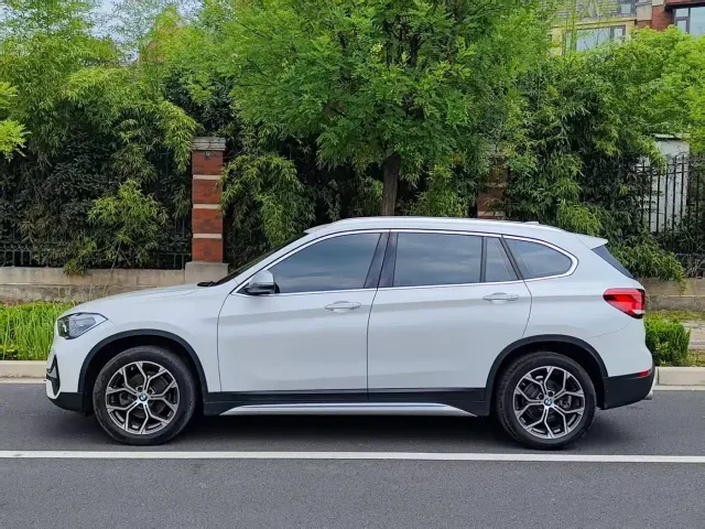 BMW X1 — Фото автомобиля 4