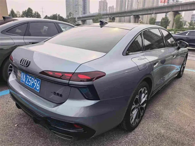 Audi A6L — Фото автомобиля 2